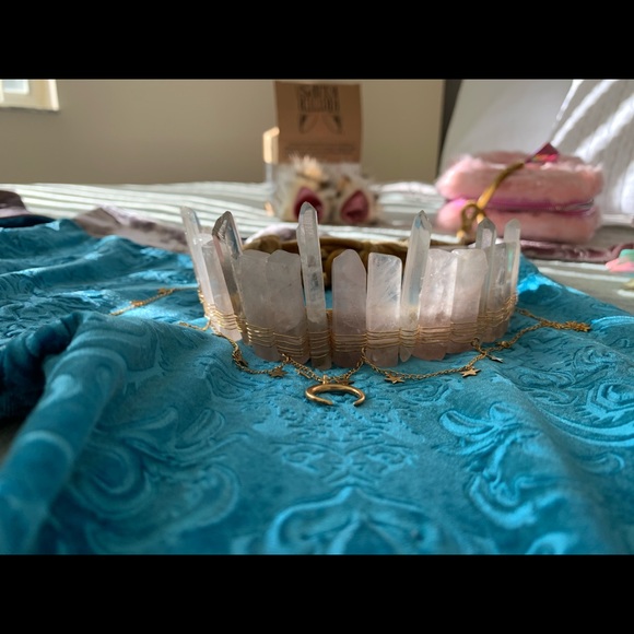 Jewels By Jewelia Half Crown 👑 - Picture 5 of 8